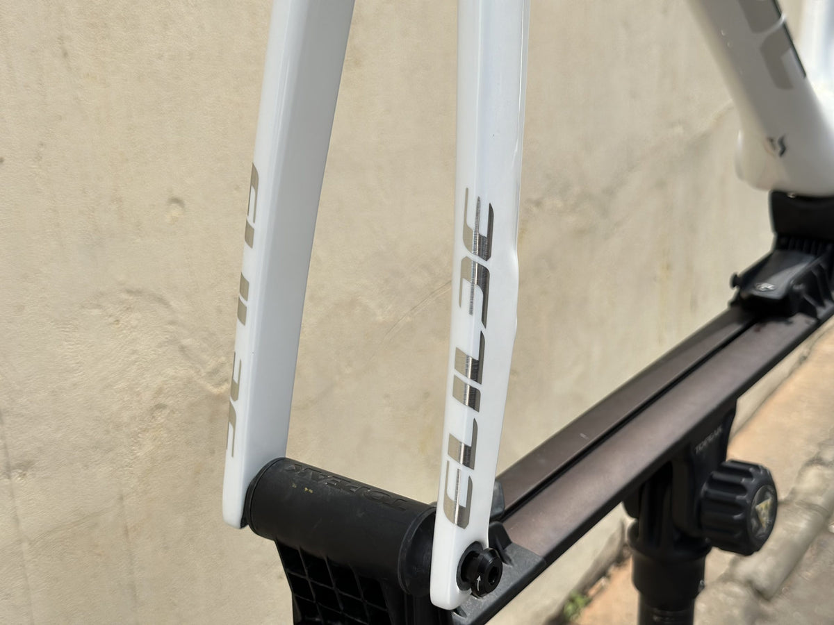Elilee Blize Standard Carbon Road Bike – Shimano Dura-Ace R9200