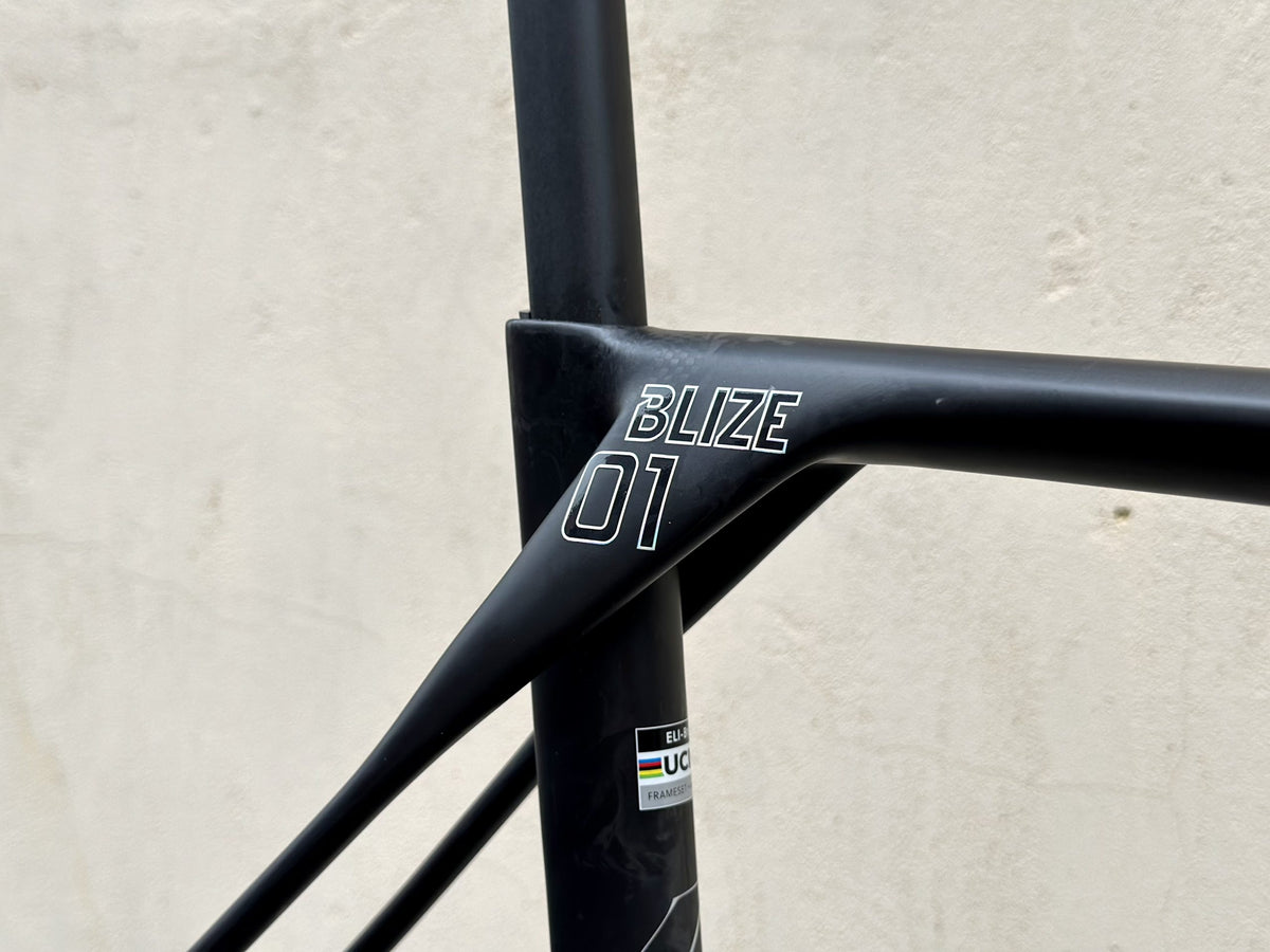 Elilee Blize XXE Carbon Road Bike – Shimano Dura-Ace R9200