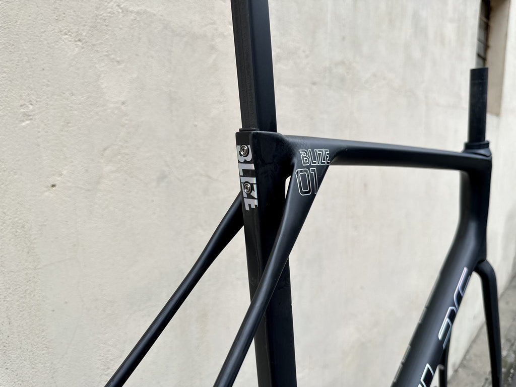 Elilee Blize XXE Carbon Road Bike – Shimano Dura-Ace R9200