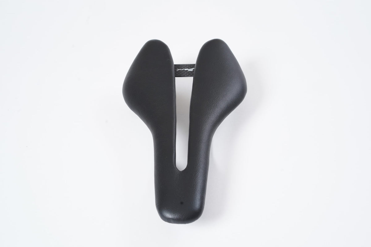 Berk Ploh short padded saddle