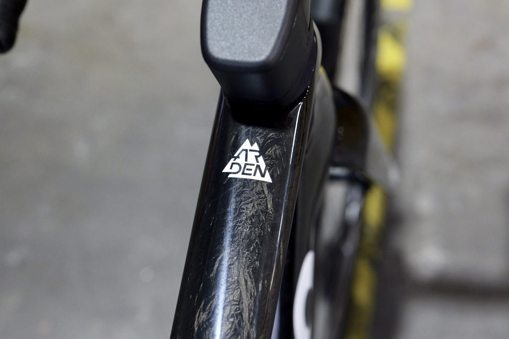 Tavelo Arden Race CREATIVE Dura-Ace Aero All-Road Bike – Large EX DEMO